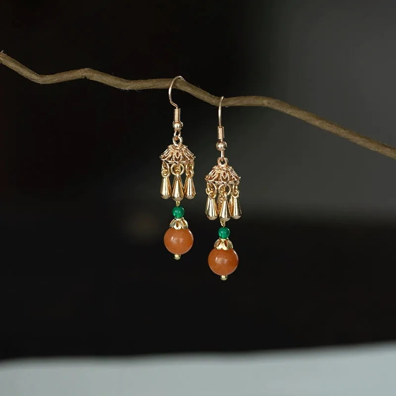 Dangle Earrings: Amber