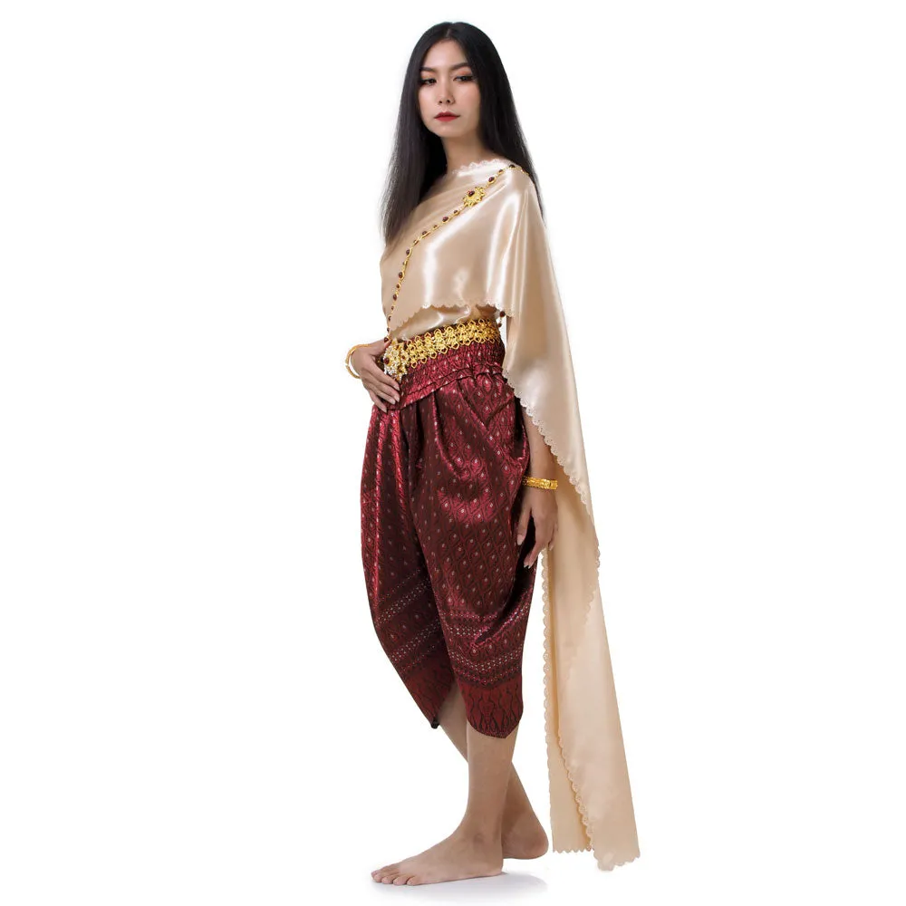 Elegant Chut Thai Women’s Costume Timeless Tradition