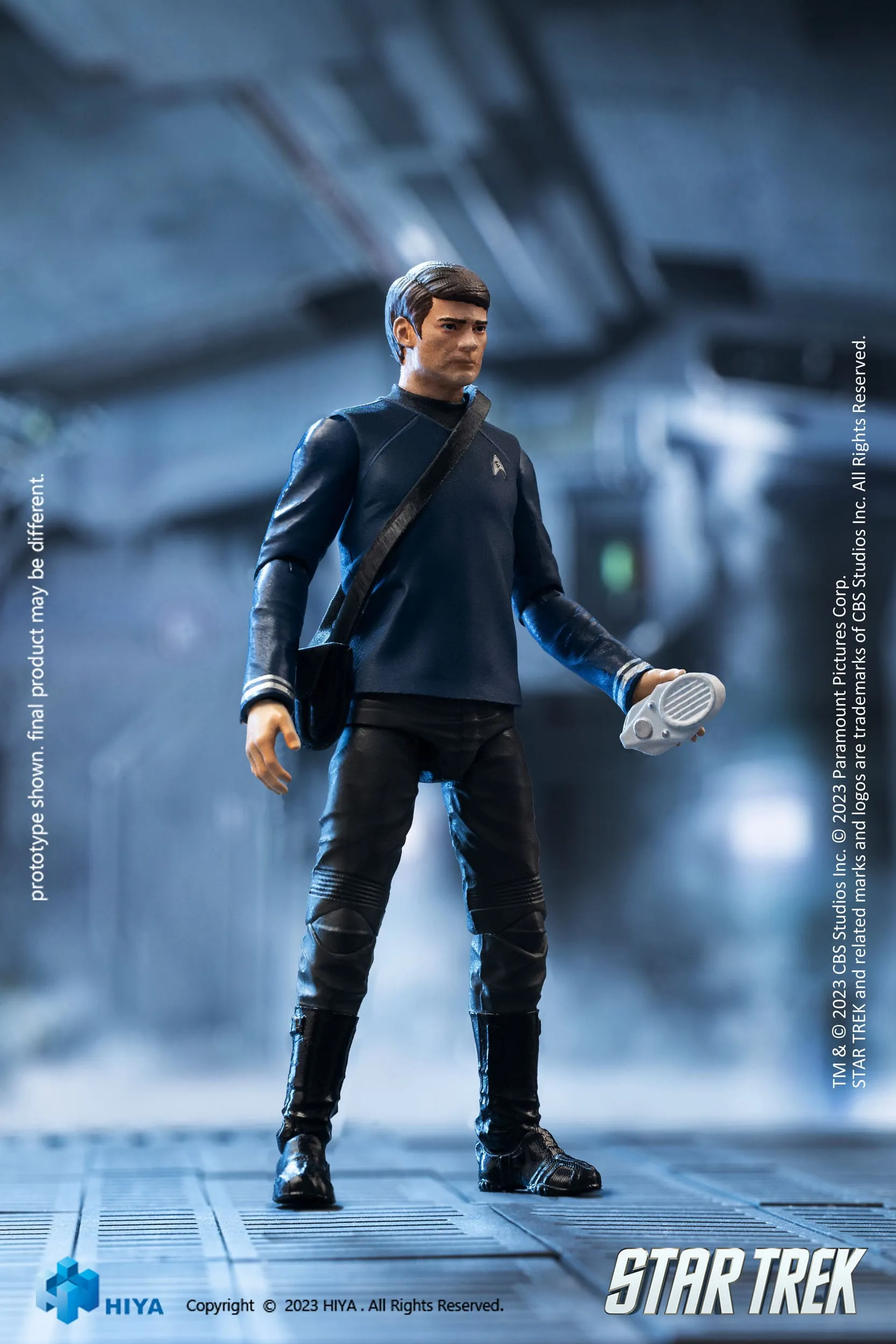 Hiya Toys Star Trek 2009 Dr. McCoy Exquisite Mini 1/18 Action Figure