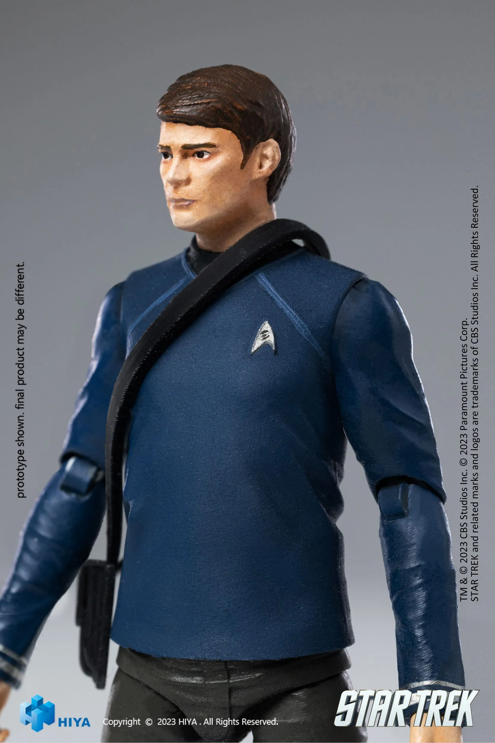 Hiya Toys Star Trek 2009 Dr. McCoy Exquisite Mini 1/18 Action Figure