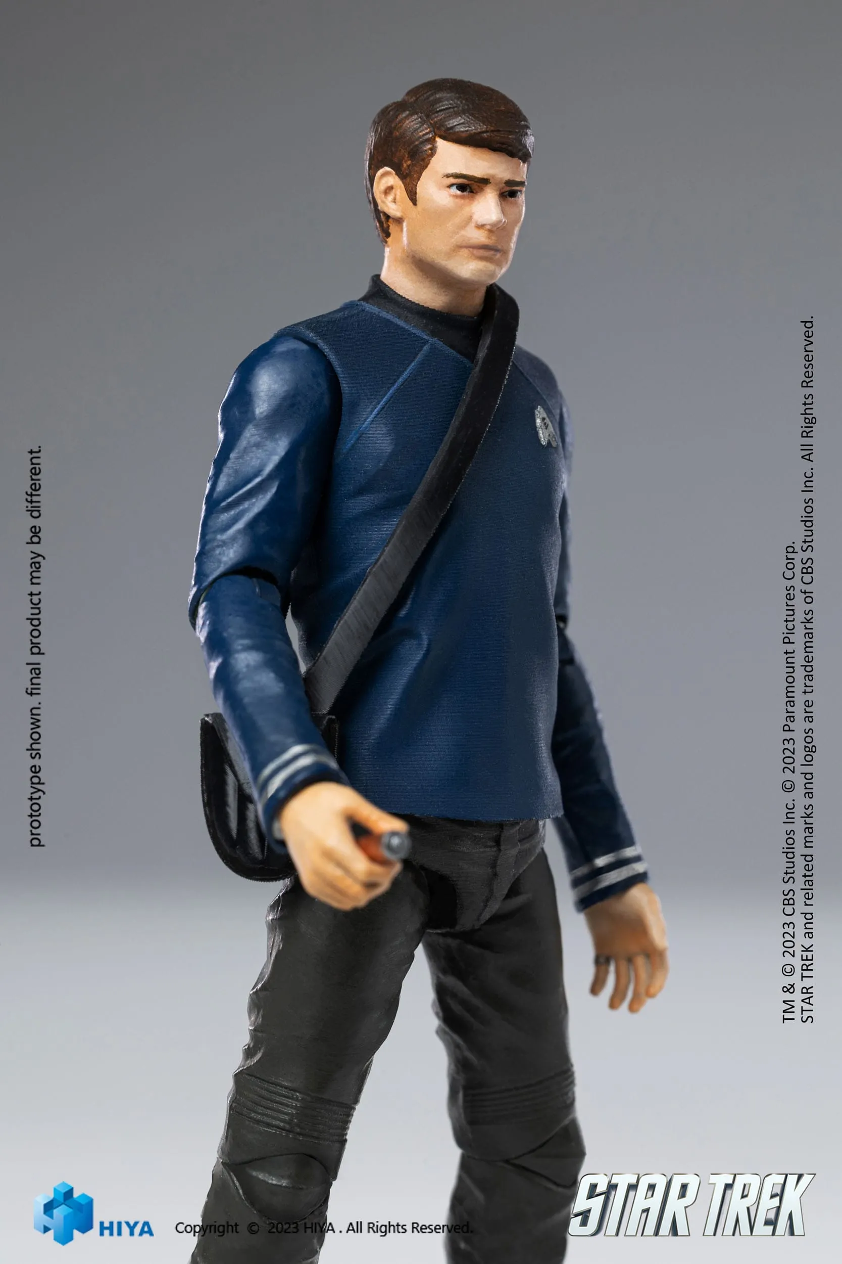 Hiya Toys Star Trek 2009 Dr. McCoy Exquisite Mini 1/18 Action Figure